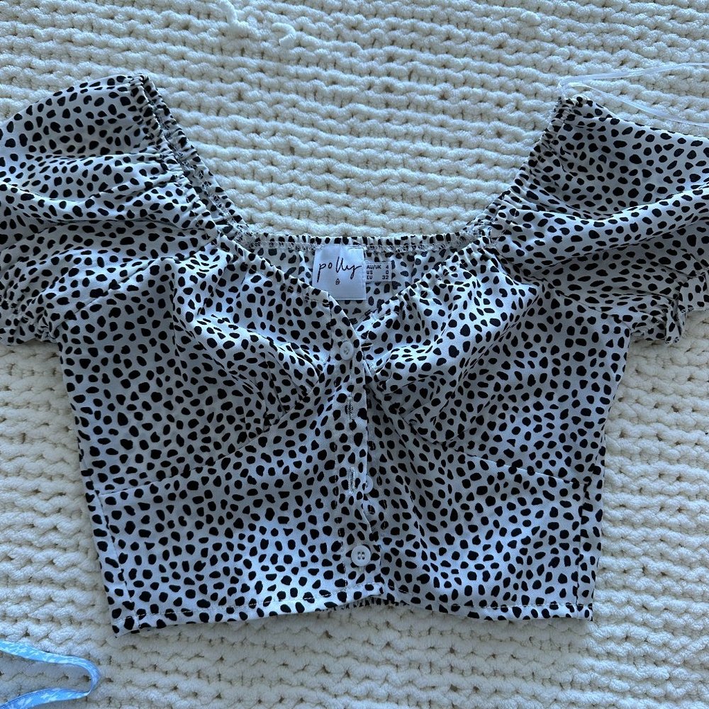going out short sleeve top